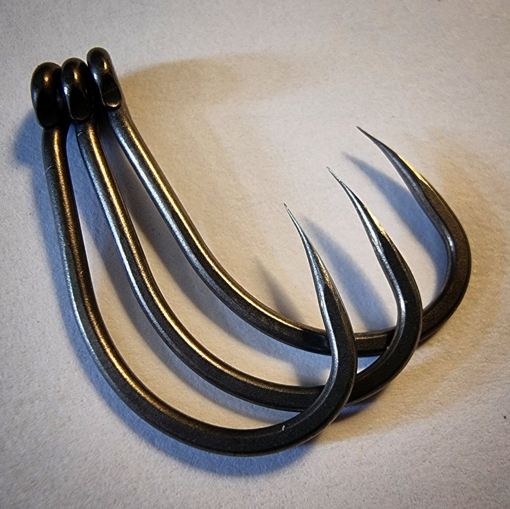 Widegape – J Precision Hooks